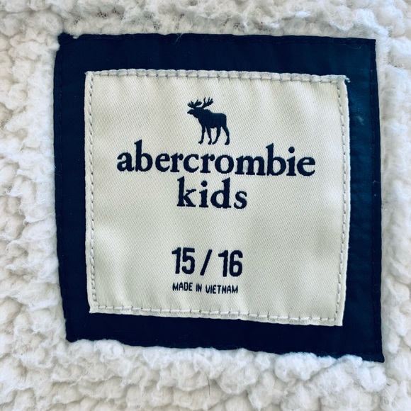 Women's winter jacket. Excellent for ski and snow - Picture 2 of 4